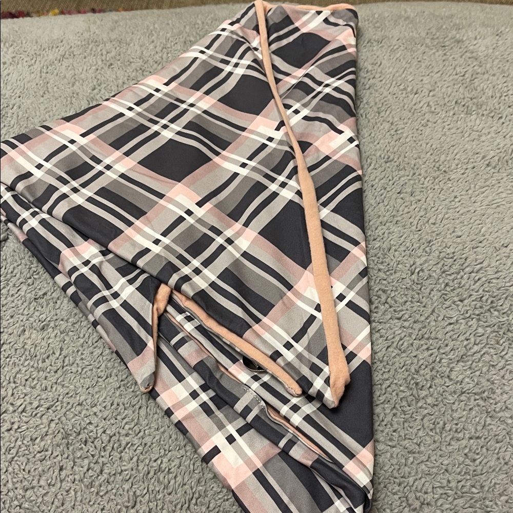 Plaid Wrap with Pink and Black Pattern